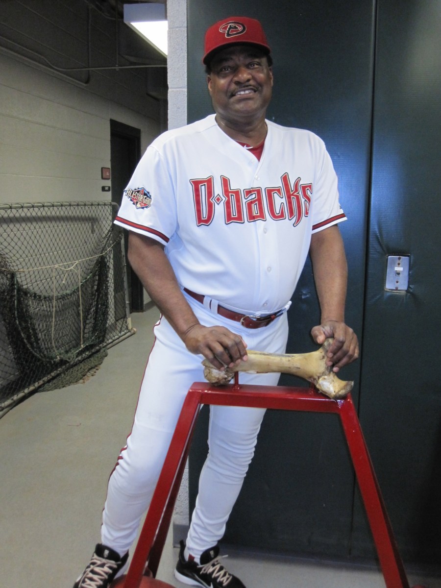 Don Baylor and the Aggie bone