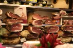 Molti prosciutti